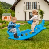 Bezpieczna huśtawka dla dzieci w ogrodzie