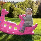 Różowa huśtawka do ogrodu i domu, wspomagająca równowagę dzieci