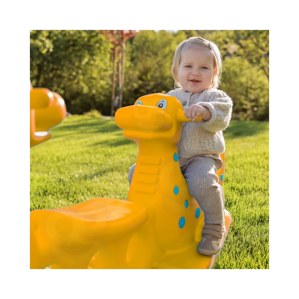 Ergonomiczny kształt bujaka dla maluchów