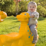 Ergonomiczny kształt bujaka dla maluchów