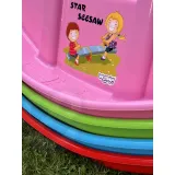 Ergonomiczny bujak z antypopoślizgowymi siedziskami