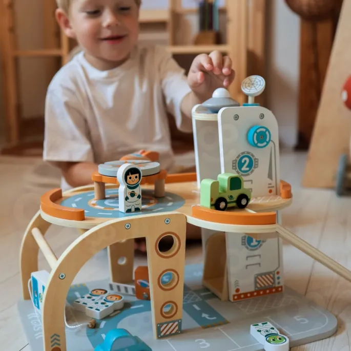 Winda i lądowisko w stacji kosmicznej