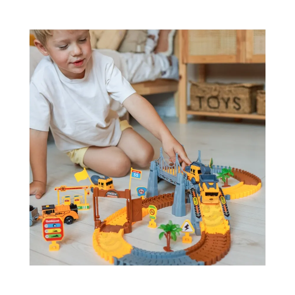 Elementy toru kolejki elektrycznej Woopie 174 el. w kolorowej aranżacji