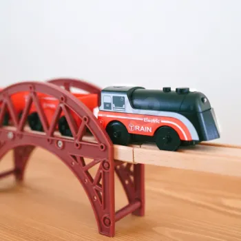 Urokliwa zabawka rozwijająca kreatywność dzieci;