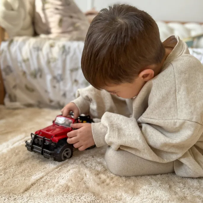 Zabawka autko terenowe z napędem friction