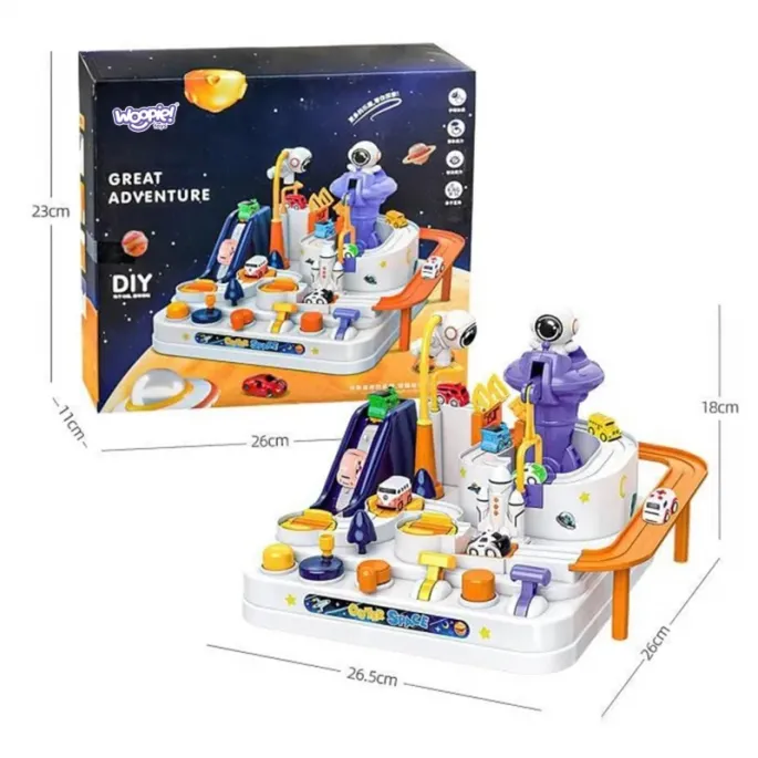 Dynamiczny tor z ruchomymi elementami i podnoszonymi platformami.