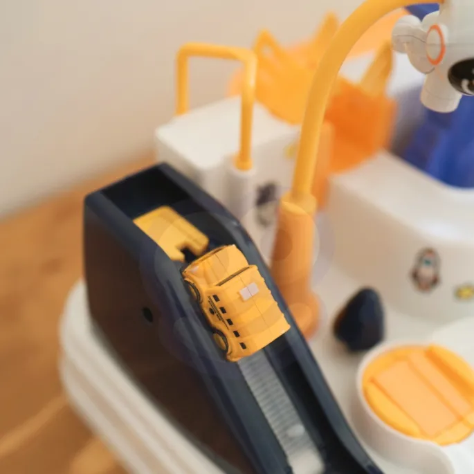 Tor przeszkód do rozwijania zdolności manualnych i strategicznego myślenia.