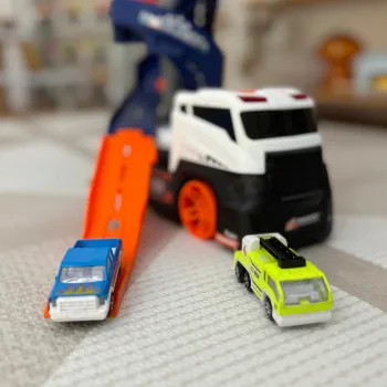 WOOPIE Interaktywny Tir Laweta Tor dla Aut z Dźwiękiem i Światłem