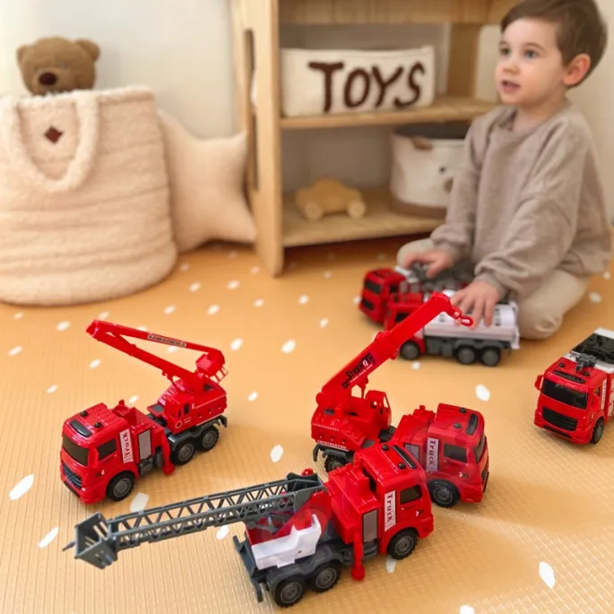 Bojowy wóz strażacki z napędem