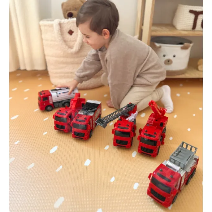 Wóz z wysuwanym koszem do akcji ratunkowych