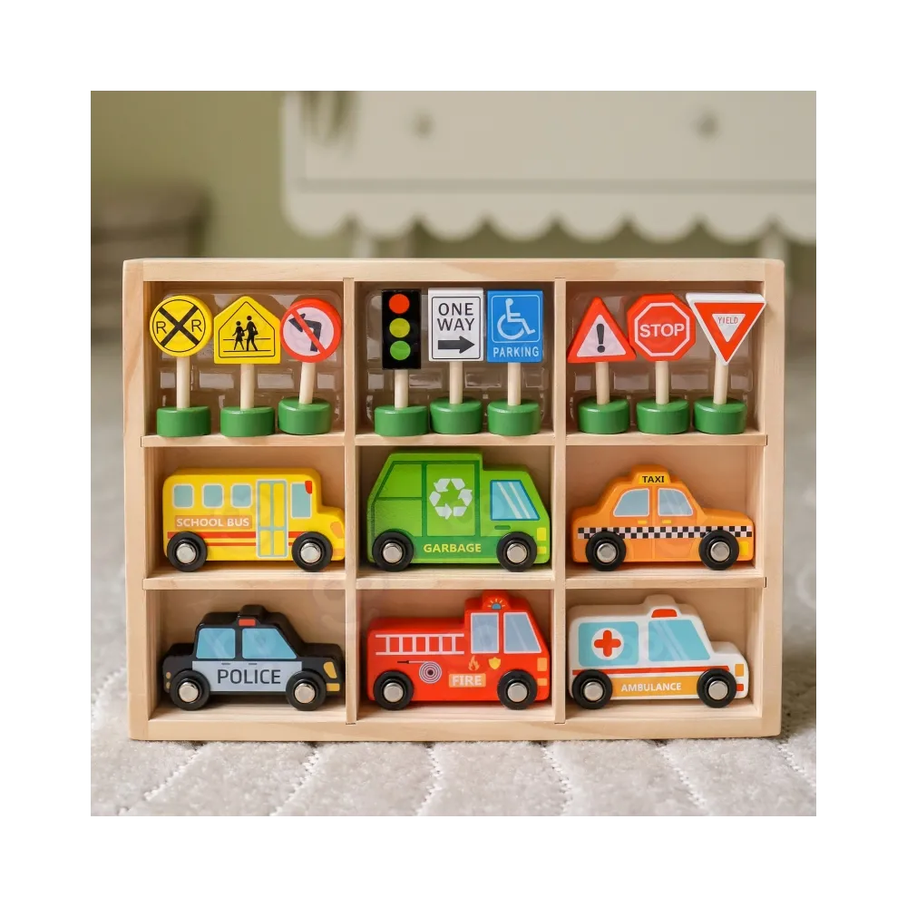 WOOPIE GREEN Zestaw Drewnianych Pojazdów i Znaków Drogowych 15 el.