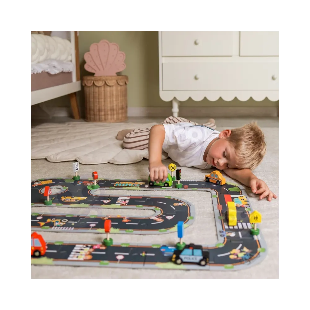 WOOPIE GREEN Zestaw Drewnianych Pojazdów i Znaków Drogowych 15 el.