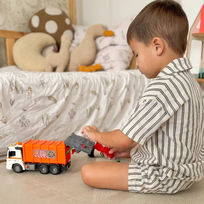 Kolorowe pojemniki do sortowania w zestawie