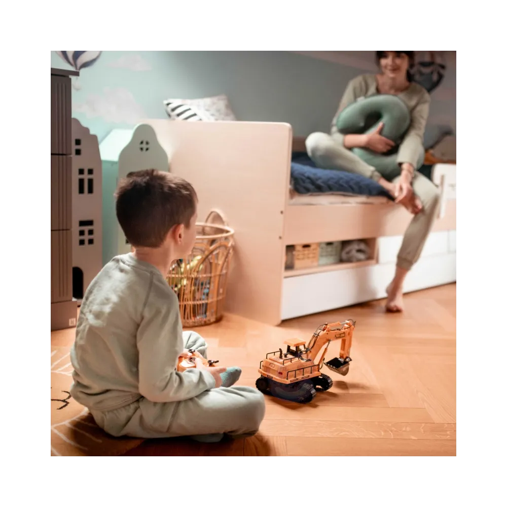 Gumowe gąsienice w koparce zdalnie sterowanej