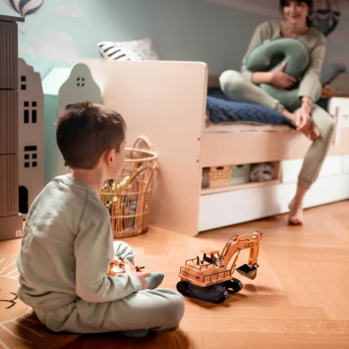 Gumowe gąsienice w koparce zdalnie sterowanej