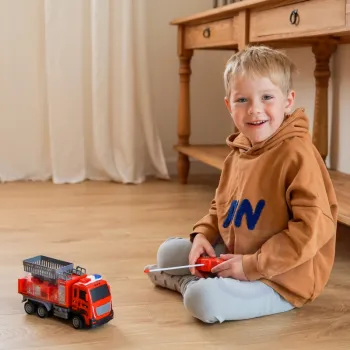 trwały i bezpieczny wóz strażacki dla dzieci