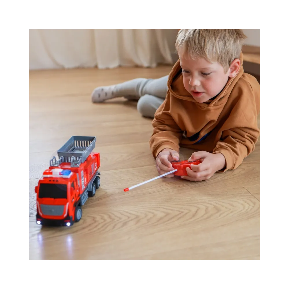 woz strażacki z efektami świetlnymi dla dzieci