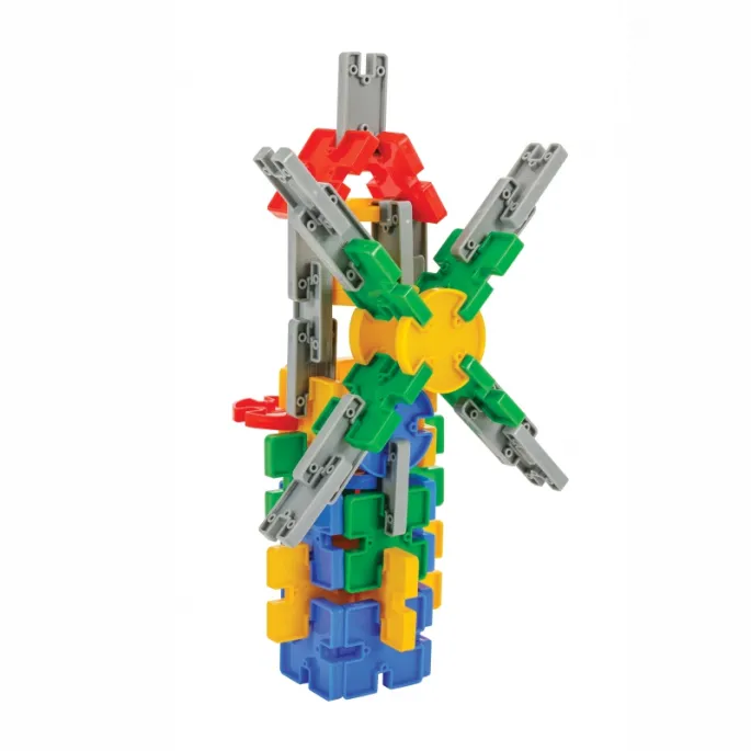 Kolorowe klocki w praktycznej skrzynce do zabawy