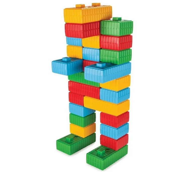 Zestaw klocków z samochodzikiem dla dzieci.