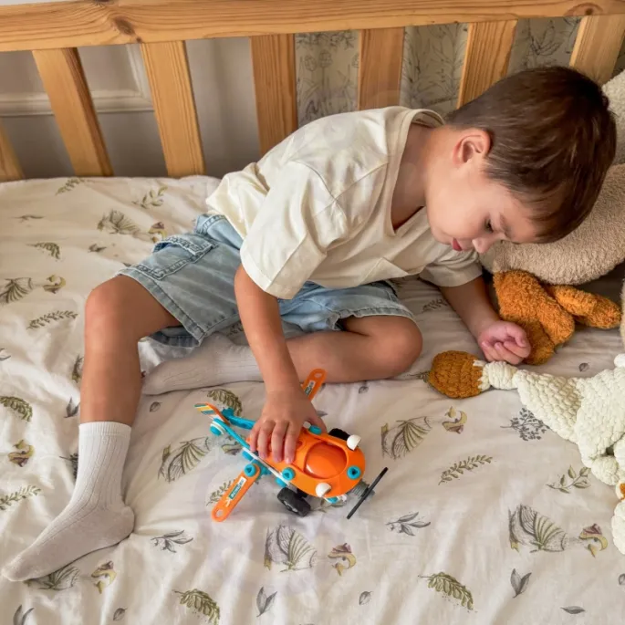 Ruchome koła i śmigło w zestawie dla realistycznej zabawy