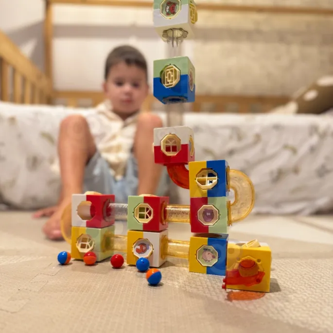 Kreatywna zabawka rozwijająca wyobraźnię dzieci