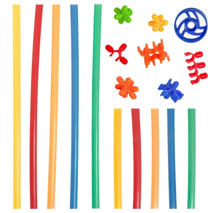 Zabawa z klockami, która rozwija umiejętności manualne