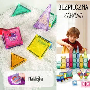 Dziecko buduje kreatywne konstrukcje z klocków magnetycznych