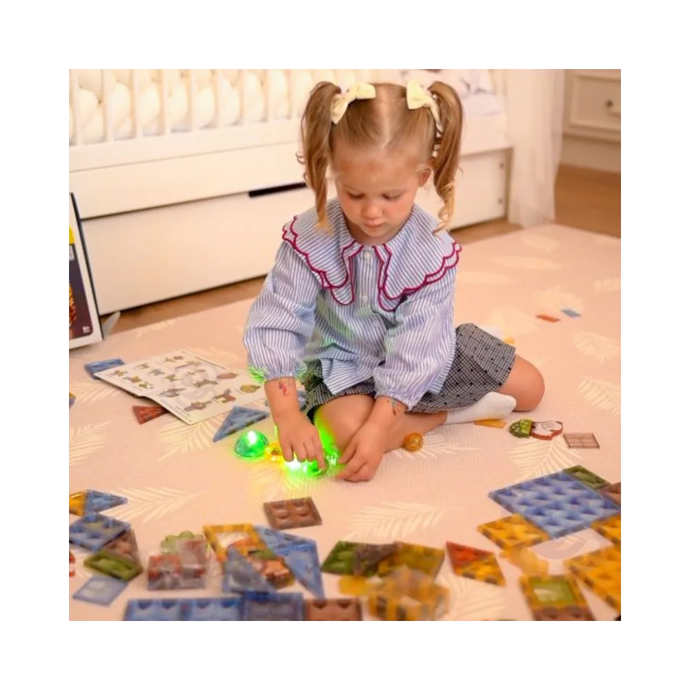 WOOPIE Klocki Magnetyczne Konstrukcyjne Świecące 3D Świat Zwierząt 124el.