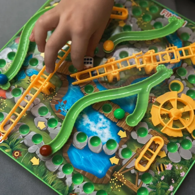 Kolorowe kulki do gry Drabiny i Węże