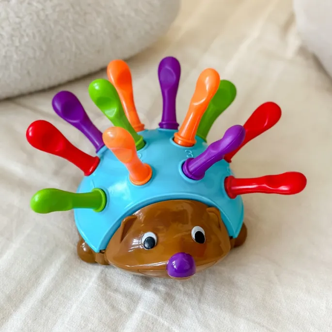 Zestaw z jeżykiem wspierający rozwój dzieci