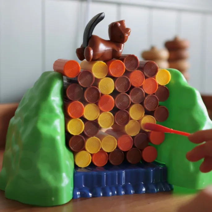 Tama spadający bóbr - gra dla dzieci