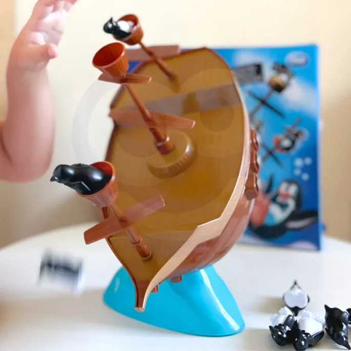 Zasady gry uczą strategicznego myślenia i koordynacji ruchowej.