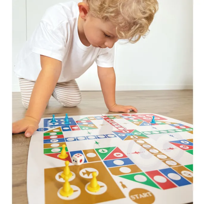 Rodzinne popołudnie z grą Mały Detektyw i Chińczykiem