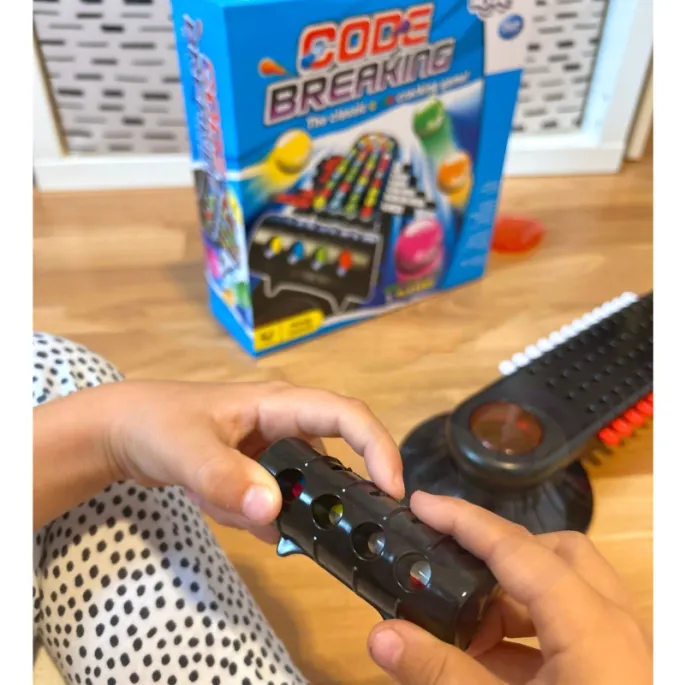 Gra planszowa rozwijająca spostrzegawczość i strategię.