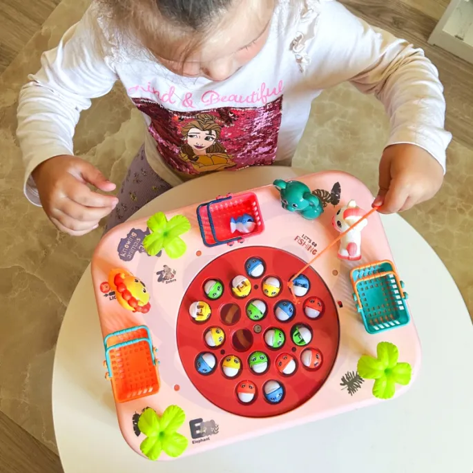 Gra zręcznościowa w różowej kolorystyce