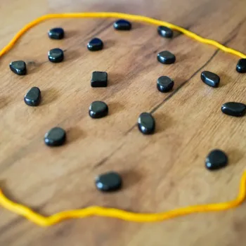 WOOPIE Gra Kamienie Magnetyczne w Sznurku 20 el.