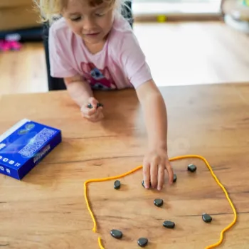 WOOPIE Gra Kamienie Magnetyczne w Sznurku 20 el.