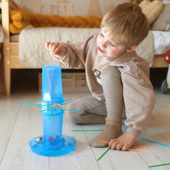 Gra logiczna trenująca refleks i strategię