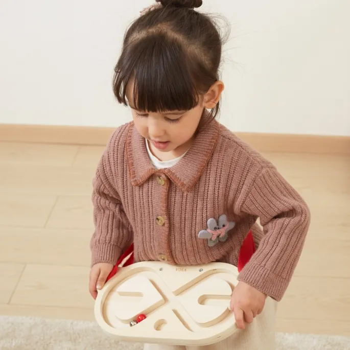 Kulki o różnej masie dla różnych poziomów trudności.