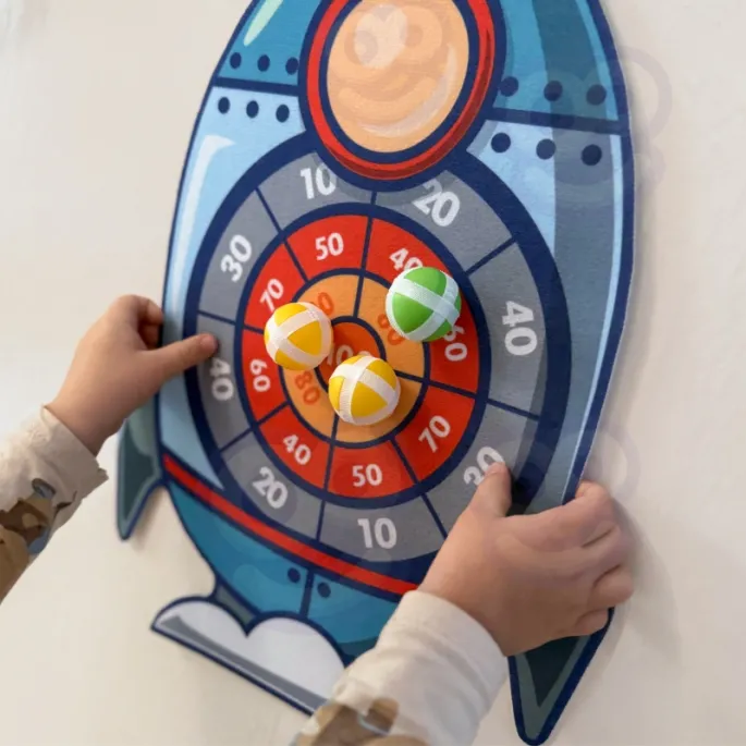 Kulki na rzepy do tarczy w kosmiczny motyw.