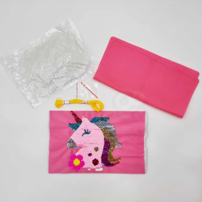 Poduszka jednorożca z cekinami zmieniającymi kolor