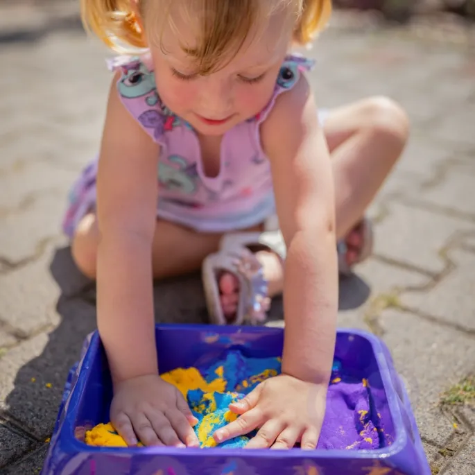 Tacka do zabawy z piaskiem kinetycznym dla dzieci