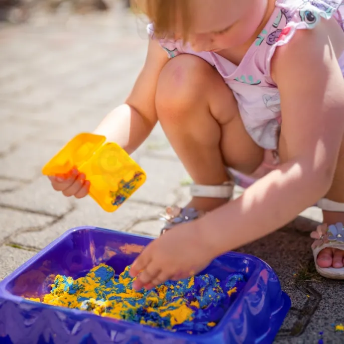 Kreatywna zabawa z piaskiem - piasek kinetyczny od Woopie