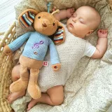 Miękka przytulanka dla dzieci z melodiam