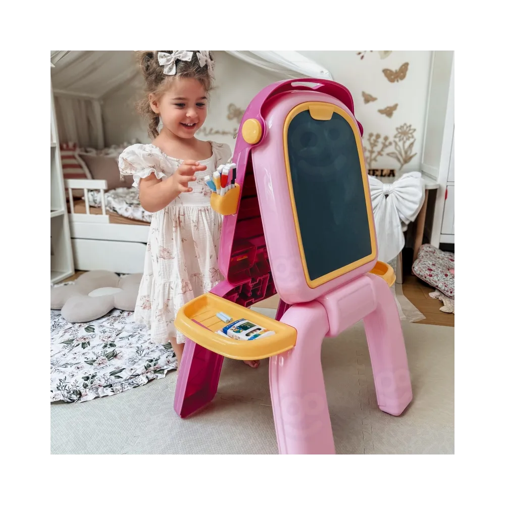 Kolorowa tablica 2w1 z akcesoriami do rysowania i pisania.