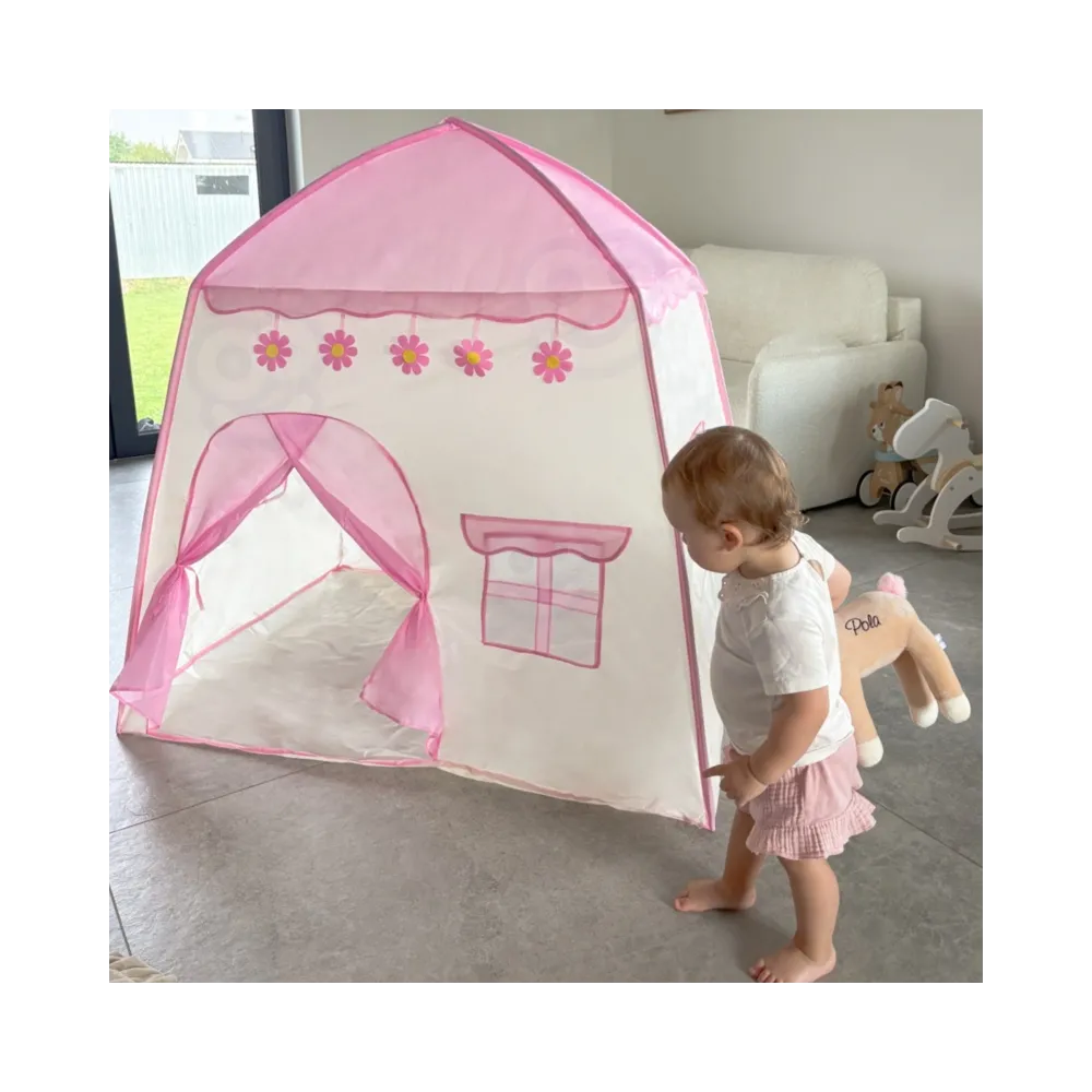 Namiot z podłogą idealny do relaksu i zabawy