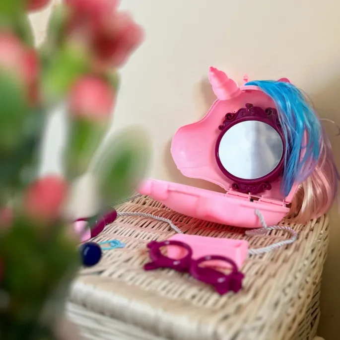 Zestaw z suszarką i akcesoriami do stylizacji włosów