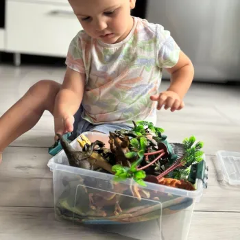 Solidne figurki dinozaurów idealne do zabawy