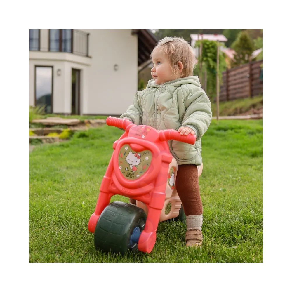 Lekka konstrukcja jeździka dla dzieci