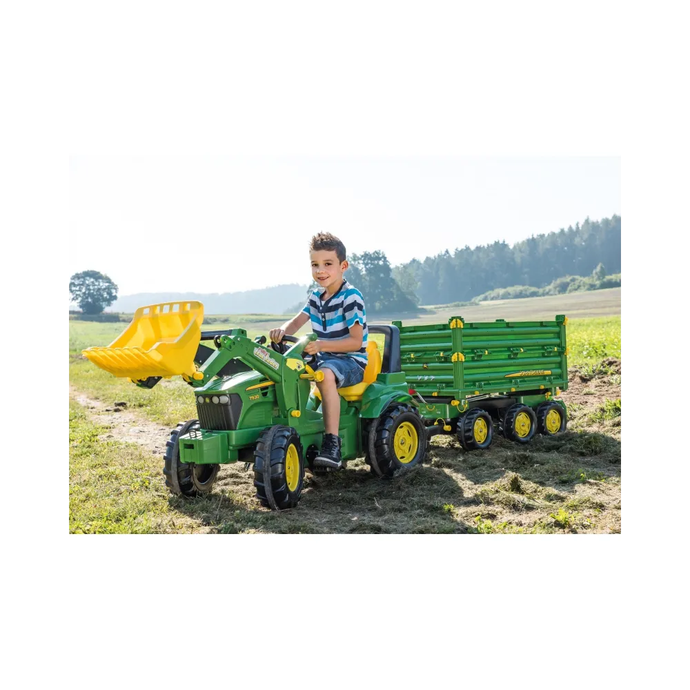 Zabawa w roli traktorzysty z Rolly Farmtrac